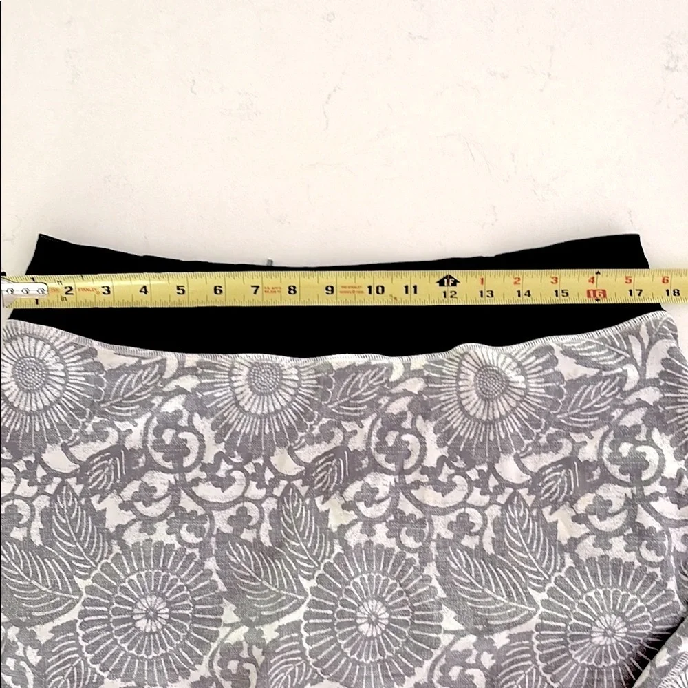 Lululemon Circuit Breaker Pleaded Skort. Size 10 Women’s